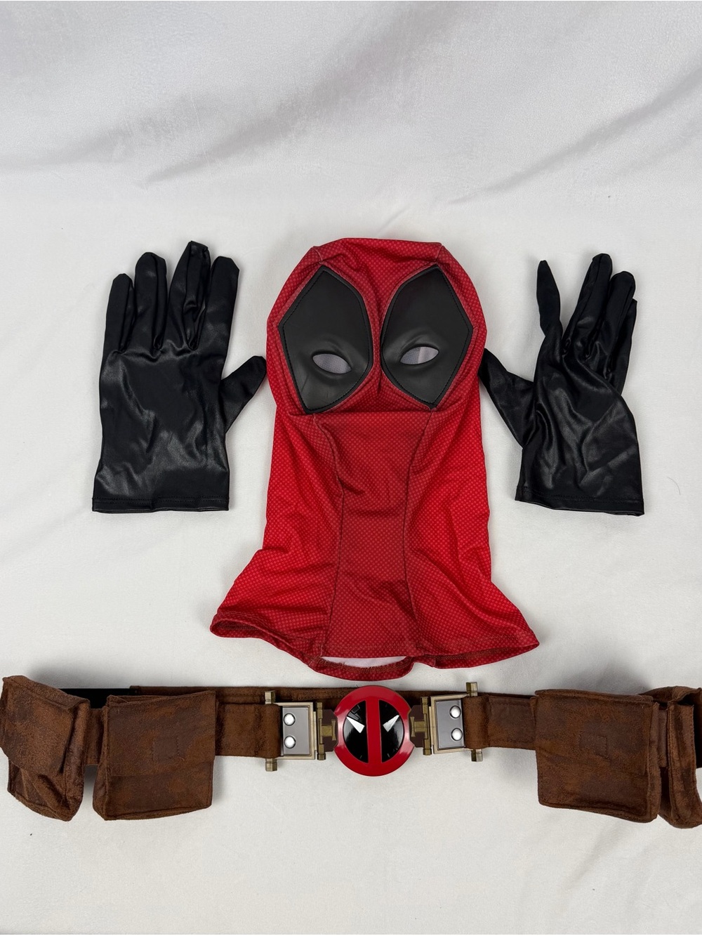 Spirit Halloween Adult Deadpool Costume Size XL Mask + Gloves + Belt + Leg Pouch - Picture 8 of 8